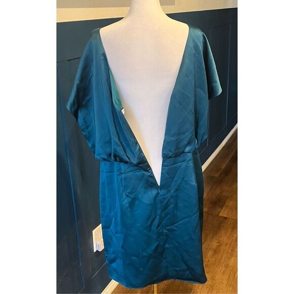 Trina Turk Women's Satin Cocktail Dress - Picture 6 of 9